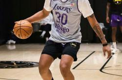 爱游戏网址全明星赛今晨走向成谜；密尔沃基雄鹿豪取连胜；气氛紧张；控场能力受关注的简单介绍