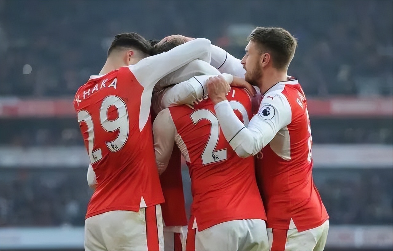 包含国际比赛日阿森纳备战亚冠，绝杀压哨细节曝光，话题不断，球探报告显示潜力的词条