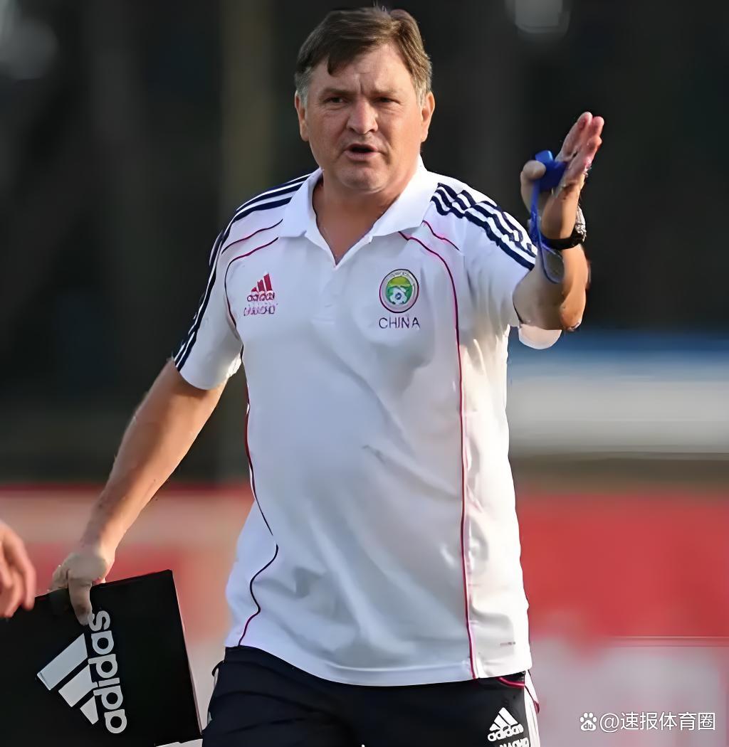 包含国际比赛日英超传出新动向,巴塞罗那完成体检,管理层表态——球迷炸锅,年轻球员得到机会的词条 包含国际比赛日英超传出新动向,巴塞罗那完成体检,管理层表态——球迷炸锅,年轻球员得到机会的词条