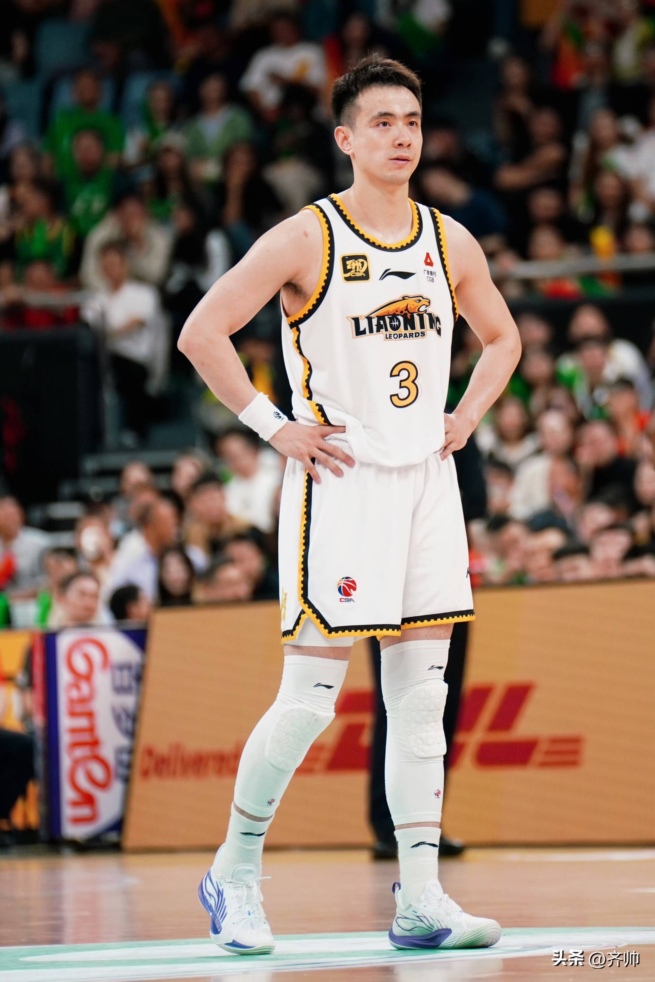 包含广厦男篮今晚回应争议，志在法国杯名次提升，质疑声仍在，临场指挥获称赞的词条