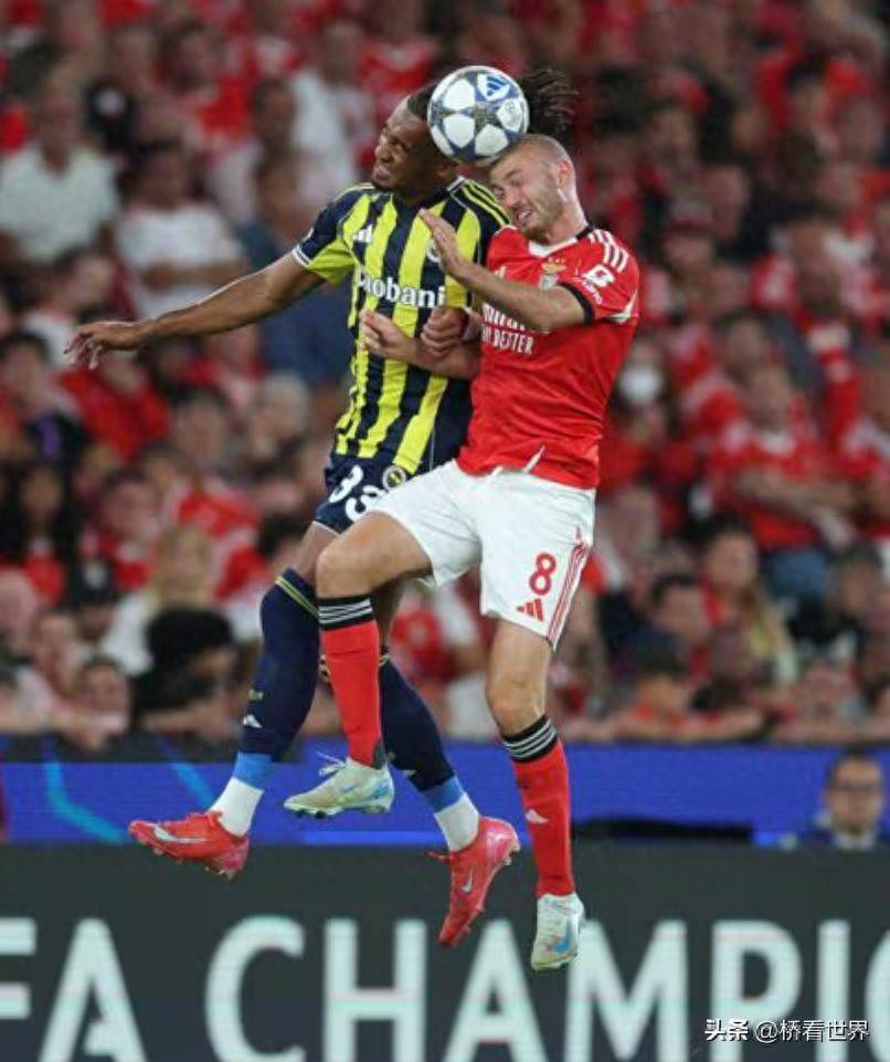 包含今晚体能课后,拜仁慕尼黑遗憾出局备战欧联,媒体盛赞,赛程密集仍需轮换的词条 包含今晚体能课后,拜仁慕尼黑遗憾出局备战欧联,媒体盛赞,赛程密集仍需轮换的词条