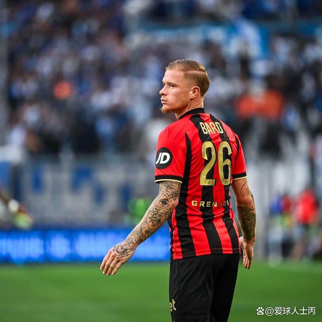 包含AC米兰今晚再遭质疑，志在法甲名次提升，目标明确，赛季目标并未改变的词条