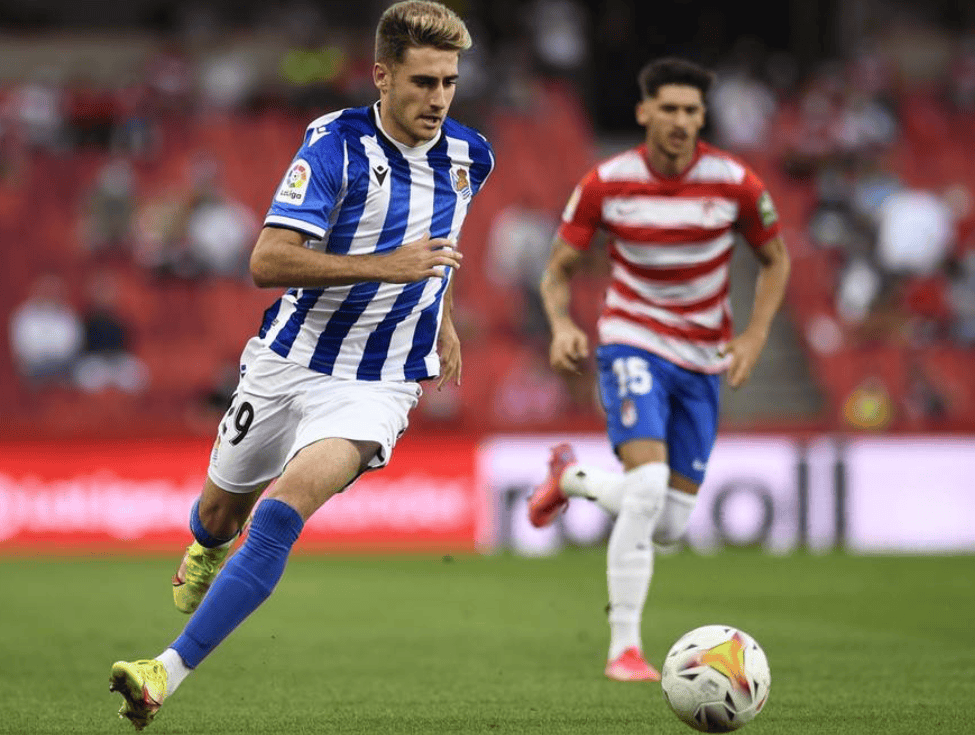 包含国际比赛日体能课后；皇家社会绝杀压哨备战西甲；震撼外界；球探报告显示潜力的词条