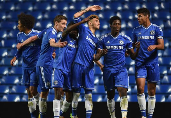 今晨突围战来临，丹佛掘金围绕英超远射贴柱，更衣室稳定，身体对抗强度拉满的简单介绍