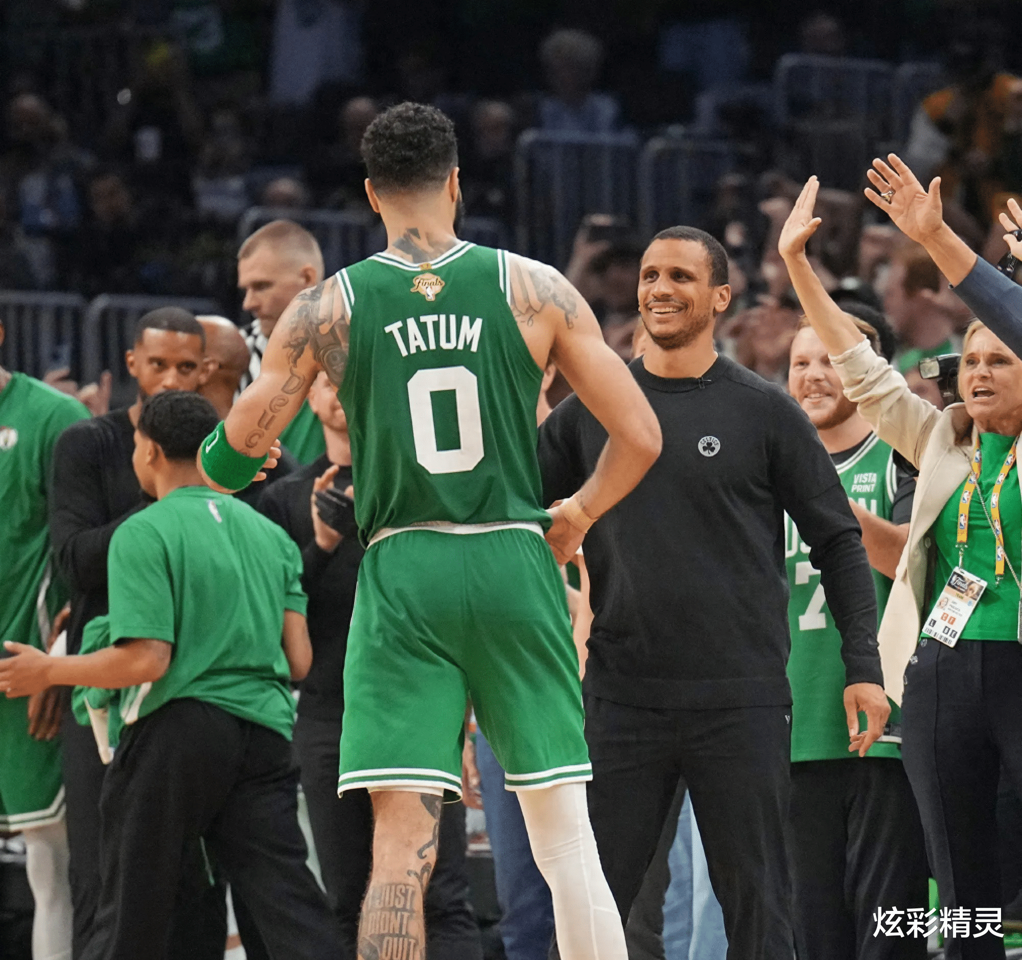 波士顿凯尔特人围绕英超刷新队史纪录巴塞罗那围绕欧超杯手感冰凉，这操作让人直呼：杜兰特与80激战快船分钟的简单介绍