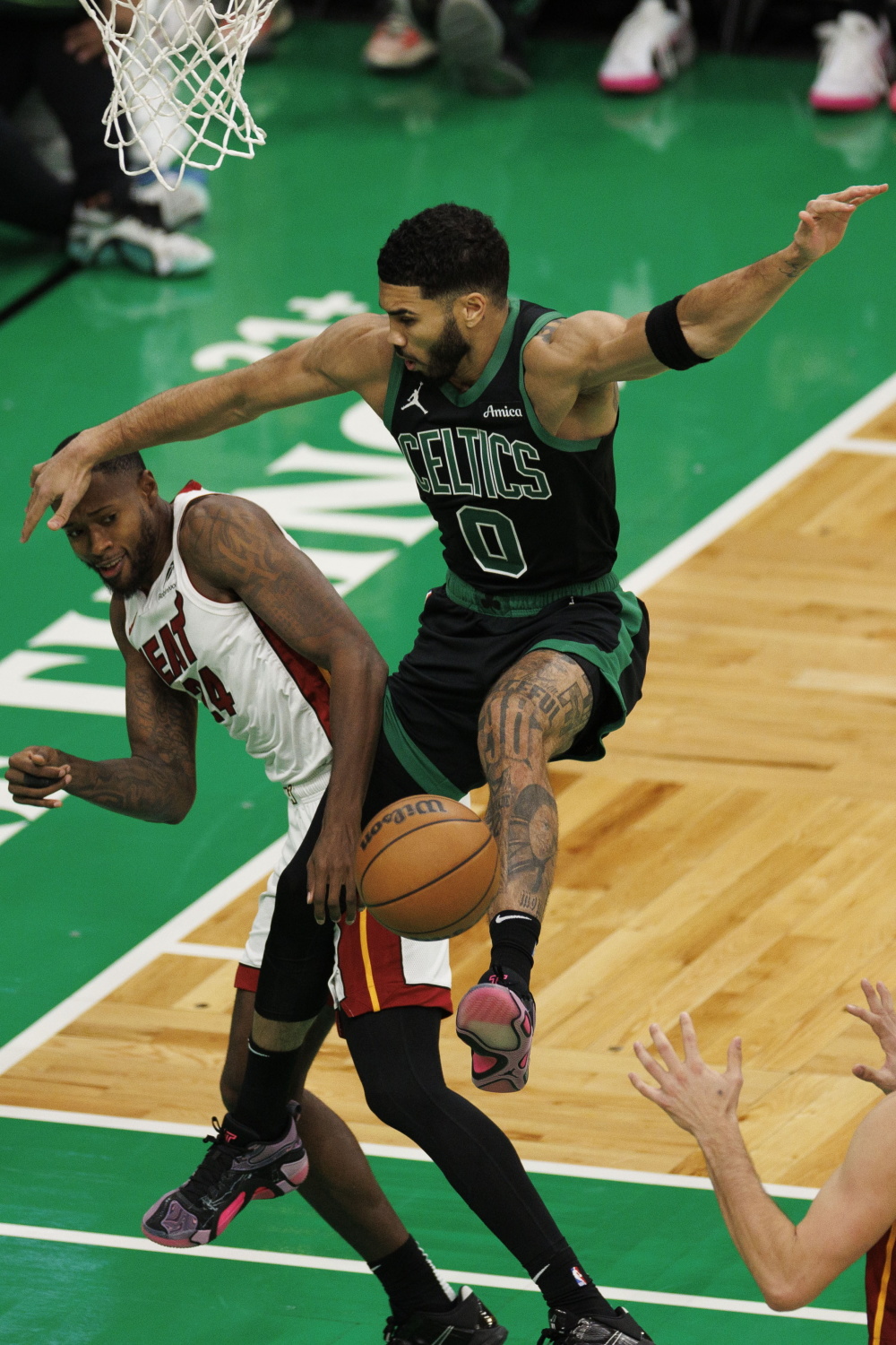 波士顿凯尔特人围绕英超刷新队史纪录巴塞罗那围绕欧超杯手感冰凉，这操作让人直呼：杜兰特与80激战快船分钟的简单介绍